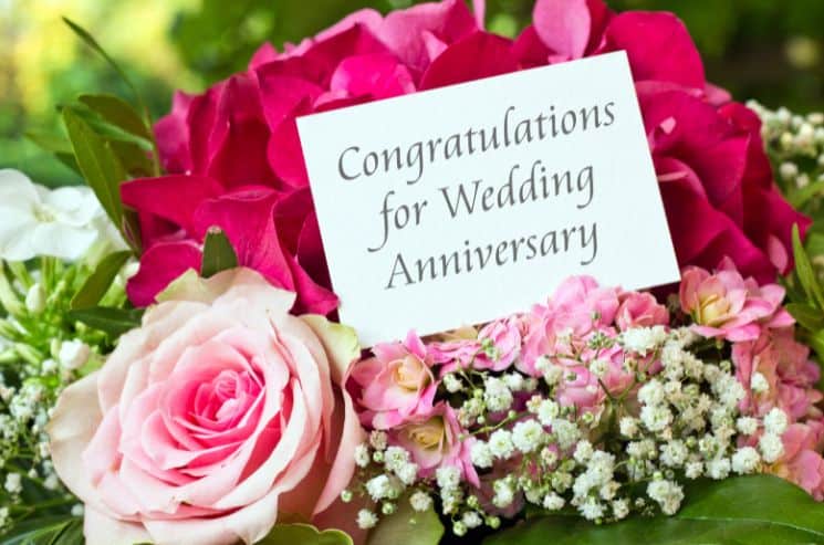 Wedding Anniversary Names by Year (+ Symbols, Flowers, Gifts) 4