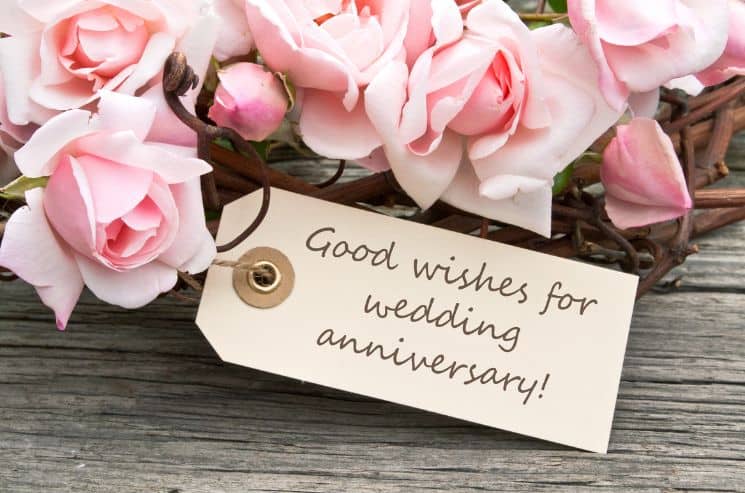 Wedding Anniversary Names by Year (+ Symbols, Flowers, Gifts) 6
