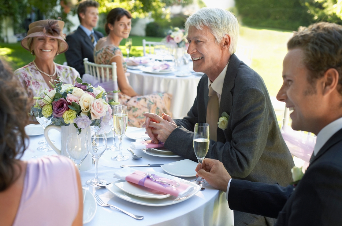 25 Great Tips How to Be a Good Wedding Guest in 2024 14