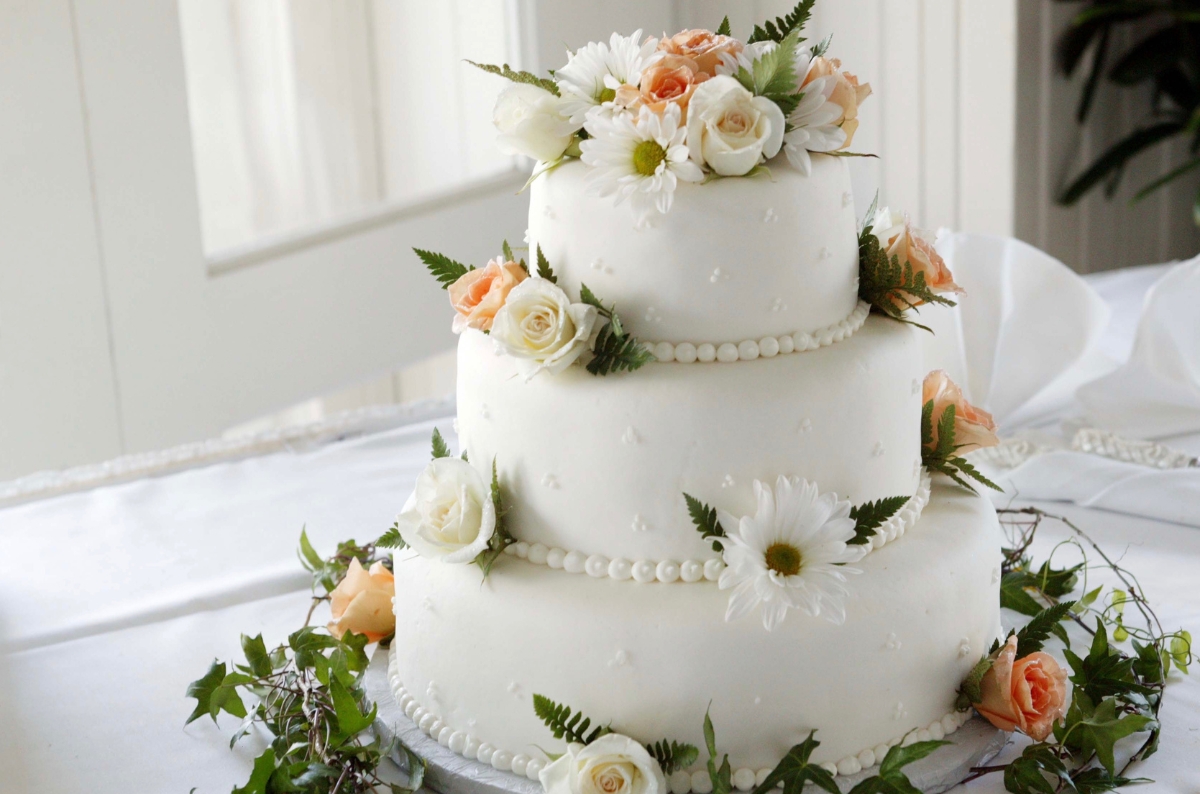 395 Beautiful Wedding Cake Quotes (Creative, Funny, Cute) 4